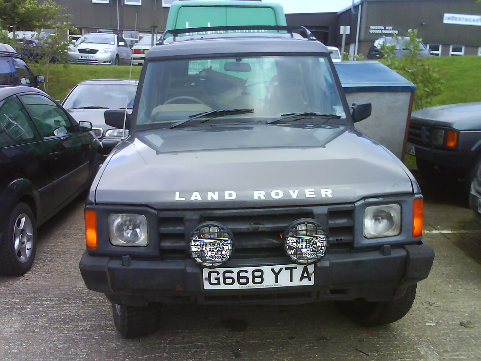 Land Rover Discovery #1