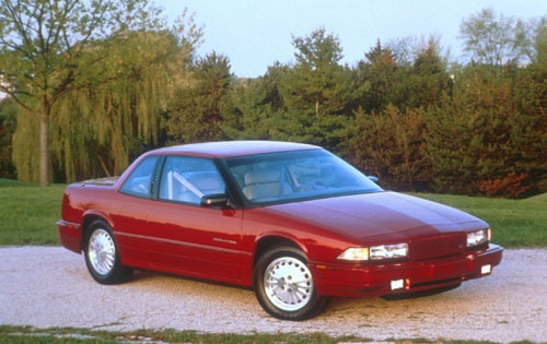 1994 Buick Regal 4 Dr Gra exterior #3