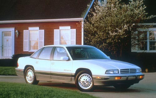 1994 Buick Regal 4 Dr Gra exterior #2