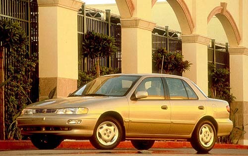 1996 Kia Sephia 4 Dr LS S exterior #2