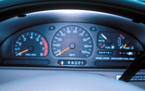 1999 Nissan Quest 4 Dr GX interior #13