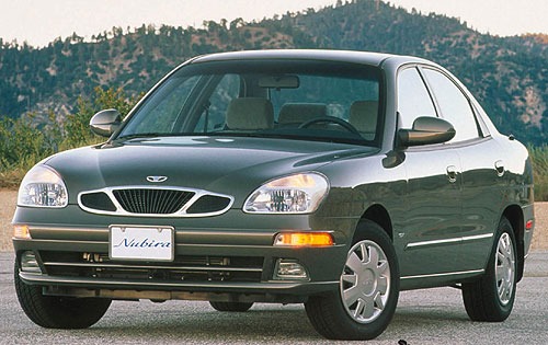 2002 Daewoo Nubira CDX 4d exterior #2