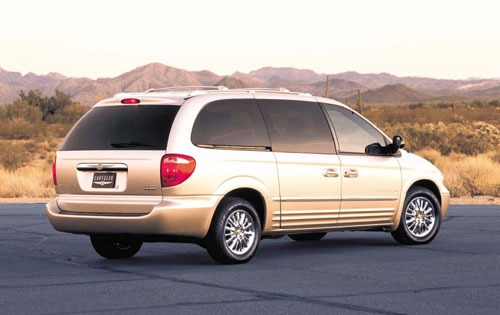 2001 Chrysler Townand Cou exterior #9