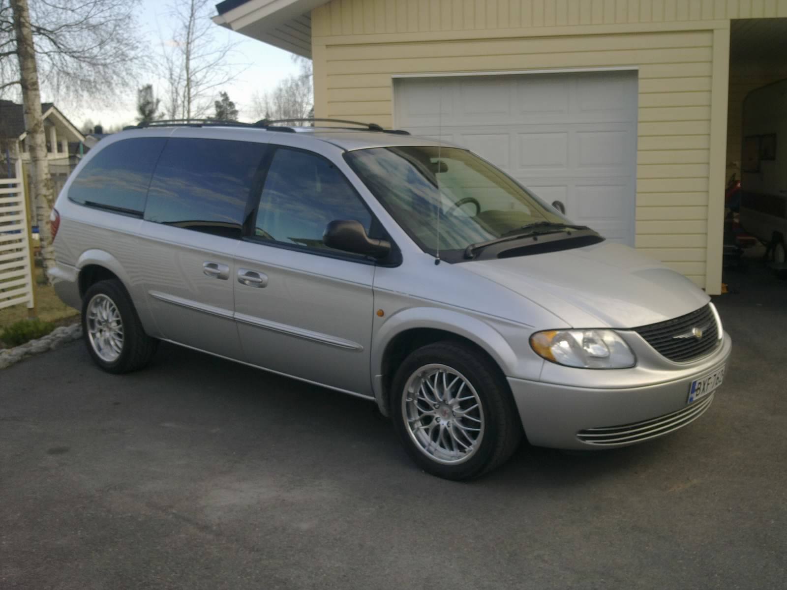 Chrysler Town and Country #24