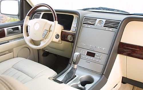 2003 Lincoln Navigator Ul interior #7