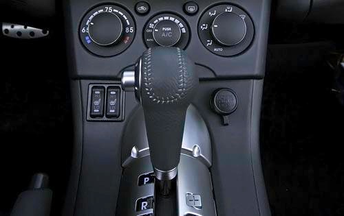 2009 Mitsubishi Eclipse S interior #5