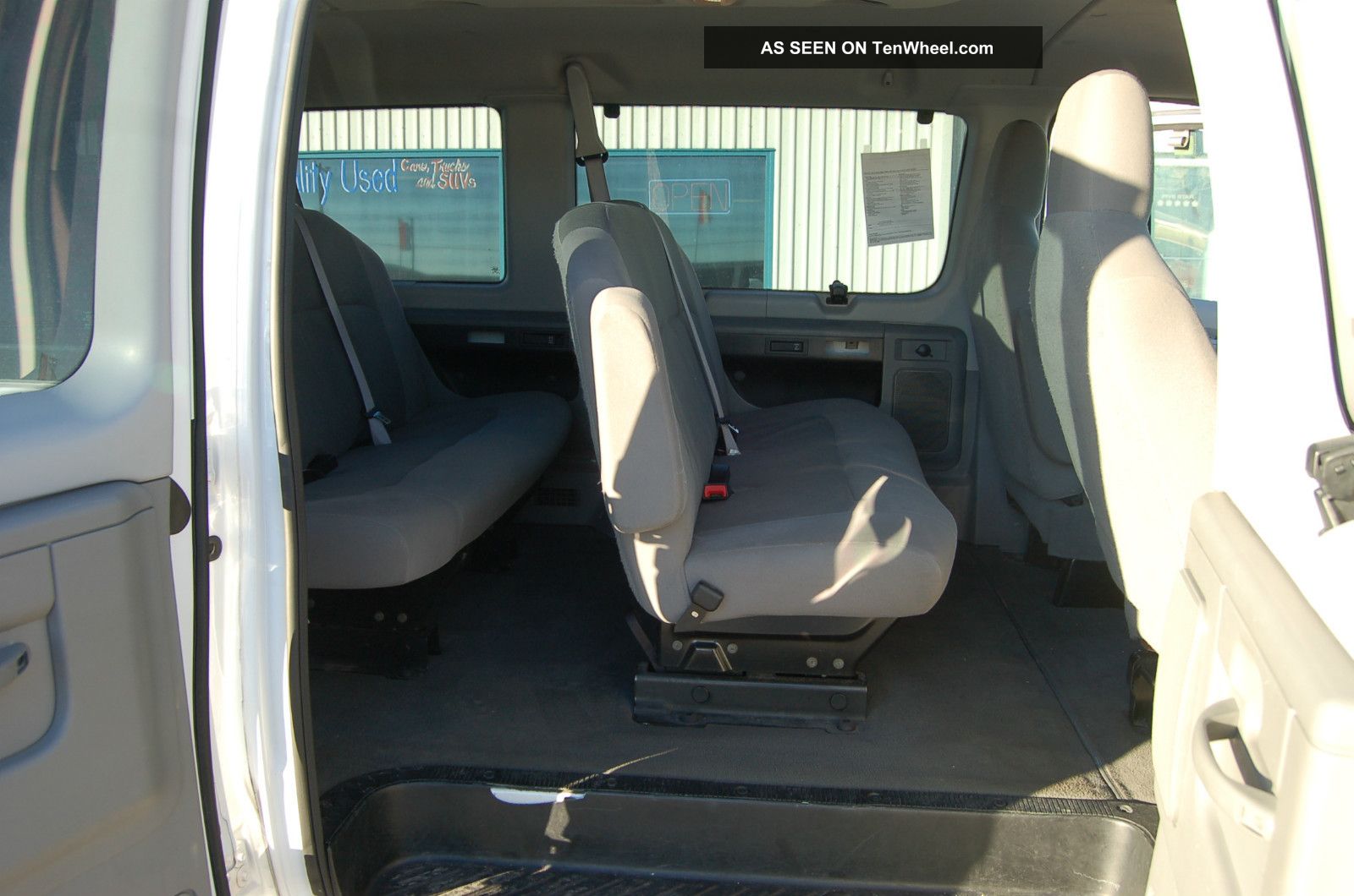 2010 Ford E Series Van Information And Photos Neo Drive