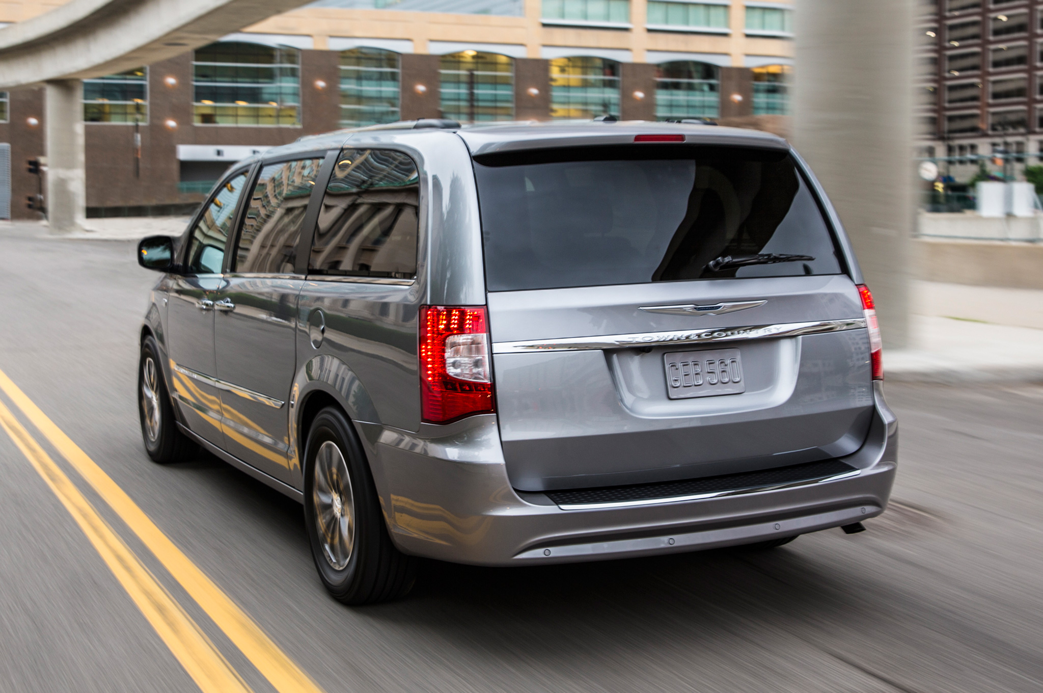 2014 Chrysler Town and Country #10