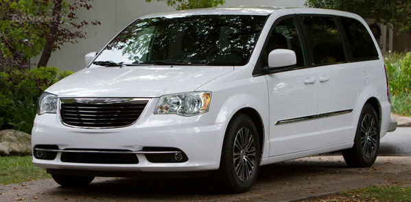 2014 Chrysler Town and Country #11