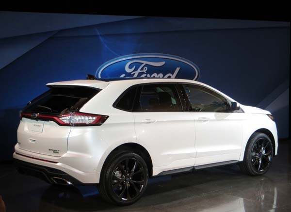 2015 Ford Edge #12