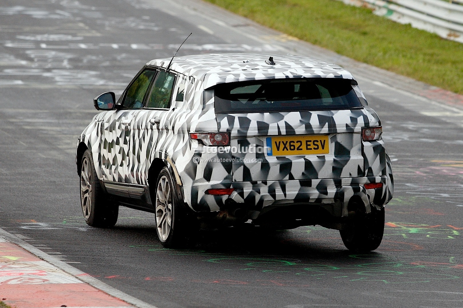 2015 Land Rover LR2 #6