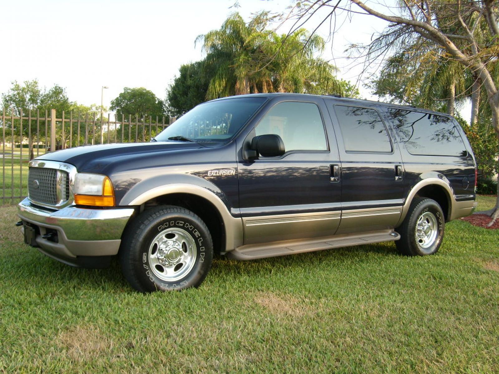 Ford Excursion #8 - size 1600.