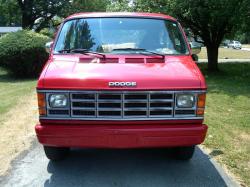 1990 Dodge Ram Wagon #8