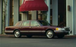 1990 Lincoln Town Car #6