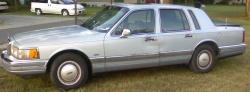 1990 Lincoln Town Car #13