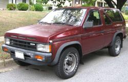 1990 Nissan Pathfinder #8