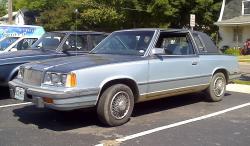 1991 Chrysler Le Baron #9