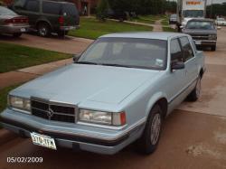 1992 Dodge Dynasty #9