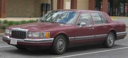 1992 Lincoln Town Car #10
