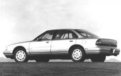 1995 Oldsmobile Eighty-Eight Royale #2