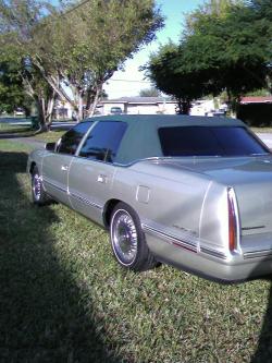 1997 Cadillac DeVille #16