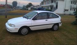 1997 Ford Aspire #8