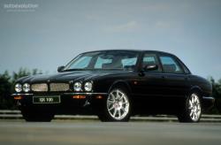 1997 Jaguar XJR #4