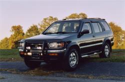 1997 Nissan Pathfinder #2