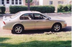 1998 Nissan Maxima #13
