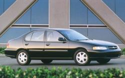 1999 Nissan Altima #2