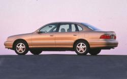 1999 Toyota Avalon #3