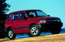 1999 Chevrolet Tracker #3