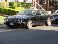 1999 Jaguar XJR #12