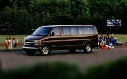 1999 Chevrolet Express #2