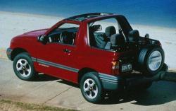 2001 Chevrolet Tracker #8