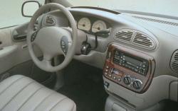 2002 Chrysler Town and Country #4