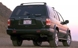 2000 Nissan Pathfinder #3