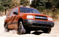 2001 Chevrolet Tracker #5