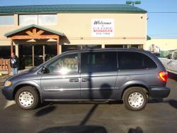 2001 Chrysler Town and Country #11