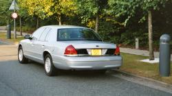 2001 Ford Crown Victoria #9