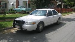 2001 Ford Crown Victoria #2