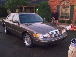 2001 Ford Crown Victoria #3