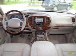 2001 Lincoln Navigator #8