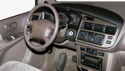 2001 Toyota Sienna #9