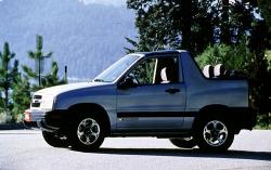 2003 Chevrolet Tracker #6