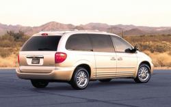 2003 Chrysler Town and Country #9