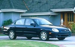 2001 Hyundai Sonata #2