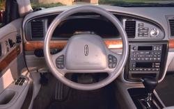 2001 Lincoln Continental #3