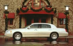 2002 Lincoln Town Car #5