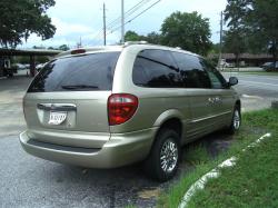 2002 Chrysler Town and Country #7